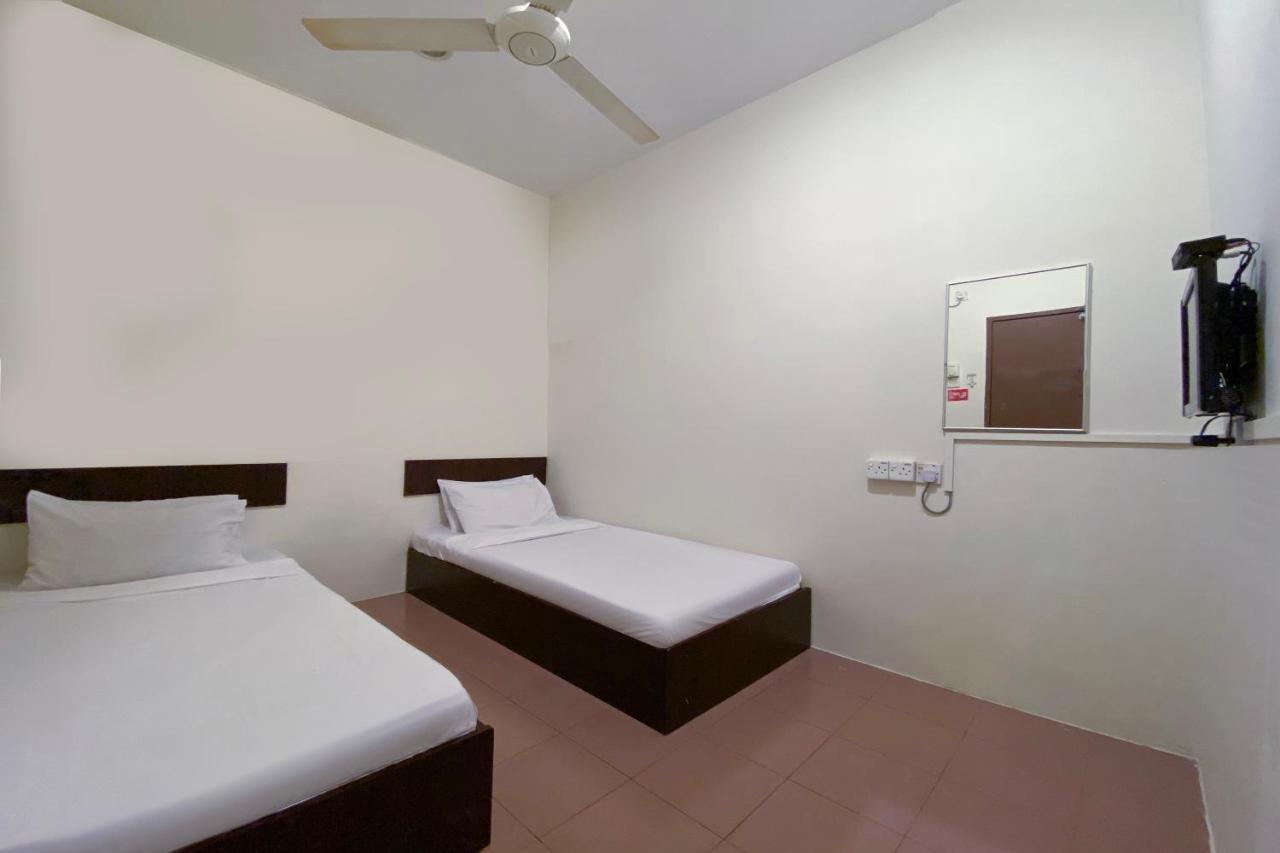 SPOT ON 89907 Motel Impian Seri Manjung Exterior foto
