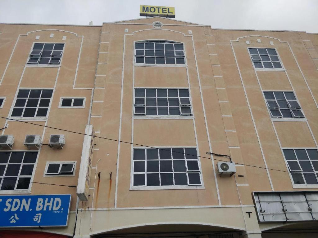 SPOT ON 89907 Motel Impian Seri Manjung Exterior foto