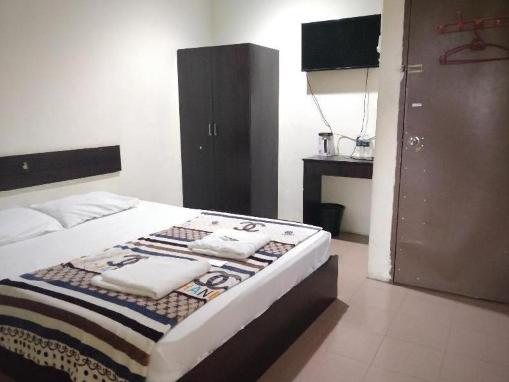 SPOT ON 89907 Motel Impian Seri Manjung Exterior foto