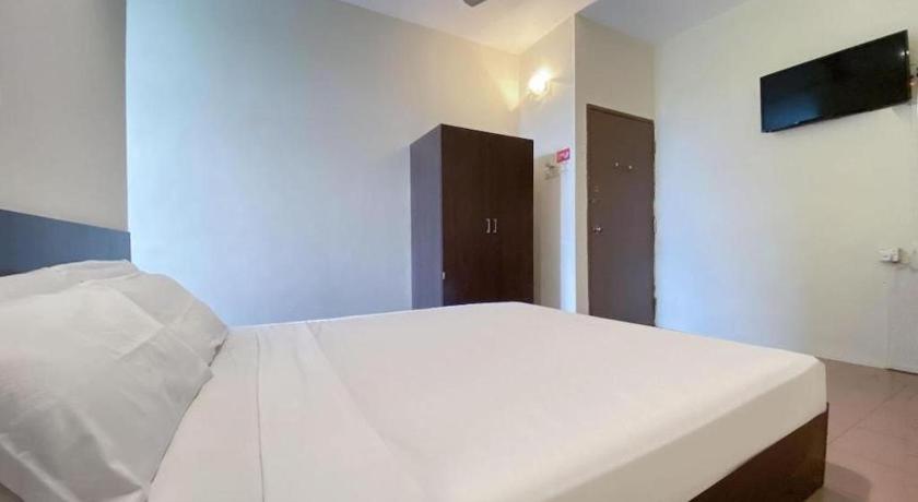 SPOT ON 89907 Motel Impian Seri Manjung Exterior foto